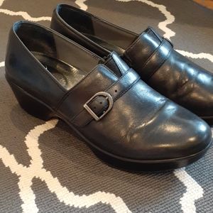 Dansko Black Leather Buckle Shoes / Clogs 41